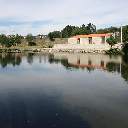 Gospodarstwo wiejskie Casa Dos Pisoeiros Montemuro/douro