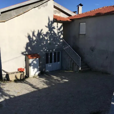 Casa Dos Pisoeiros Montemuro/douro *