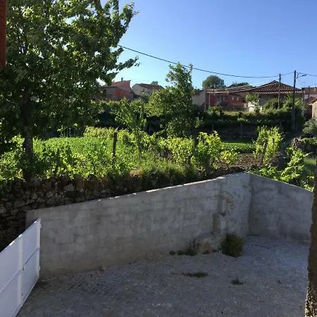 Casa Dos Pisoeiros Montemuro/douro *