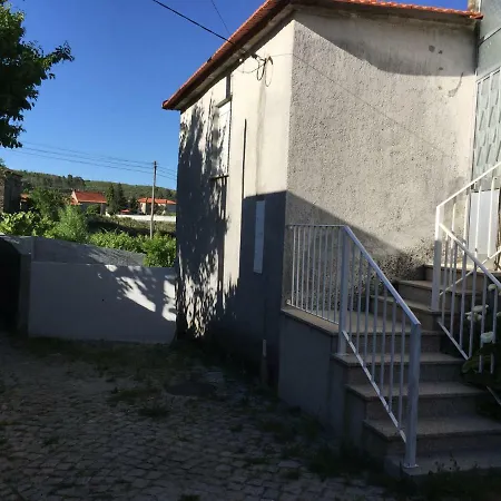 Casa Dos Pisoeiros Montemuro/douro